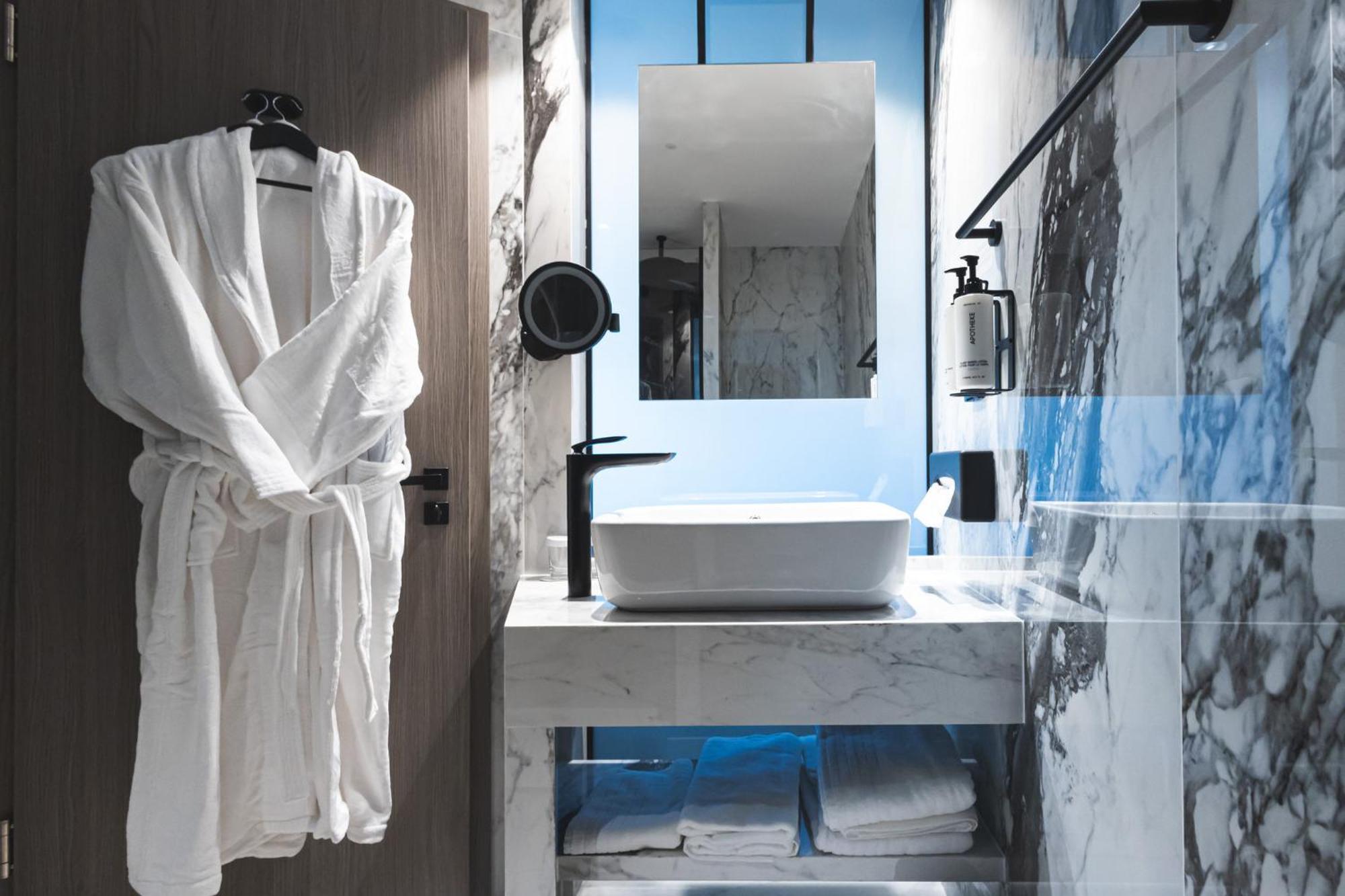 Hotel Crowne Plaza Constanta - By Ihg 4*