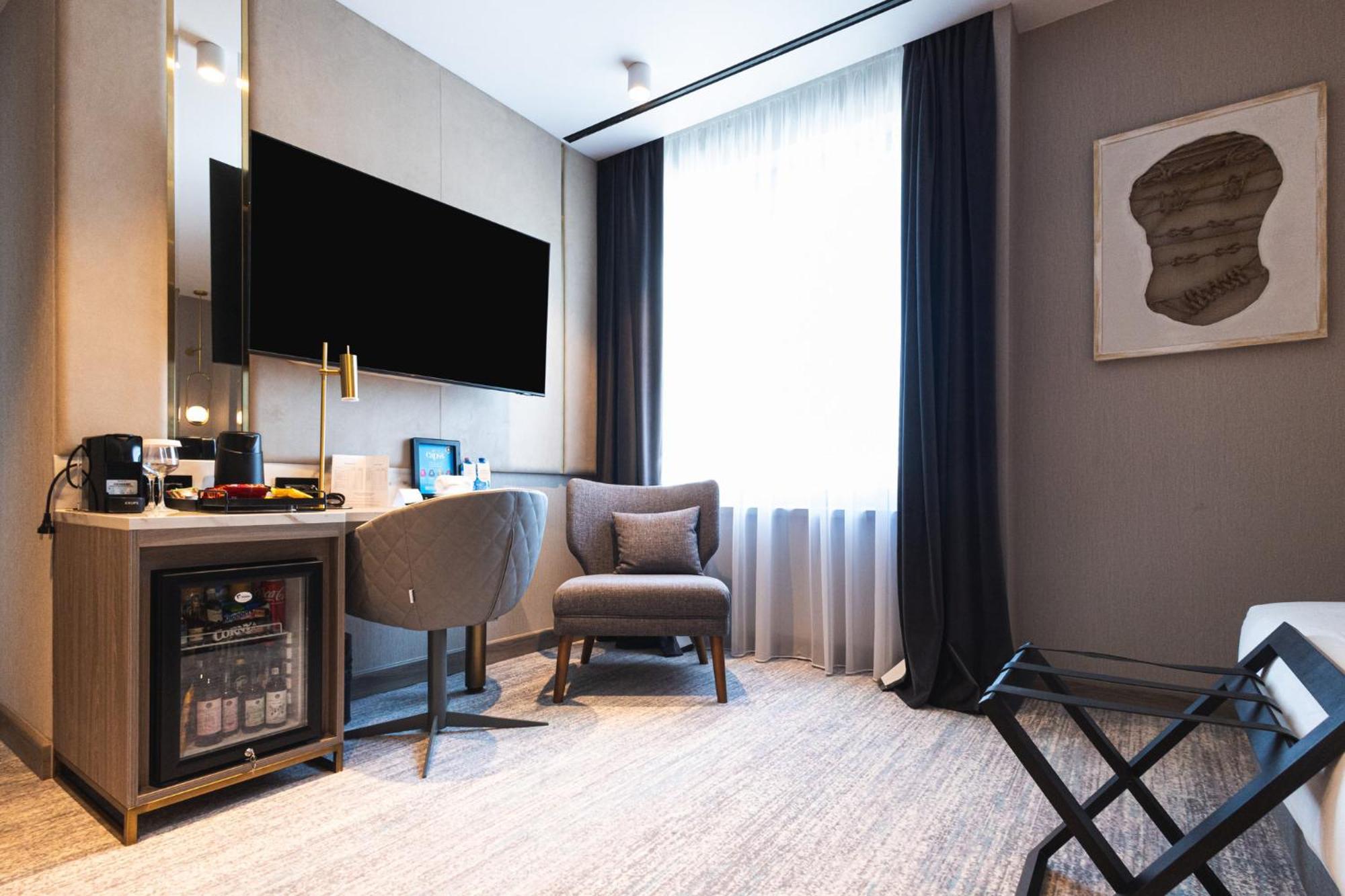 Hotel Crowne Plaza Constanta - By Ihg 4*