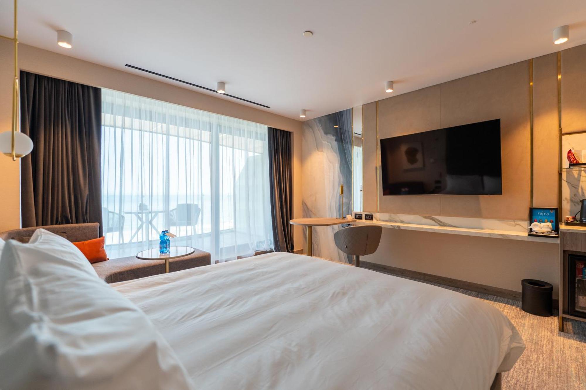 Crowne Plaza Constanta - By Ihg Hotel 4*